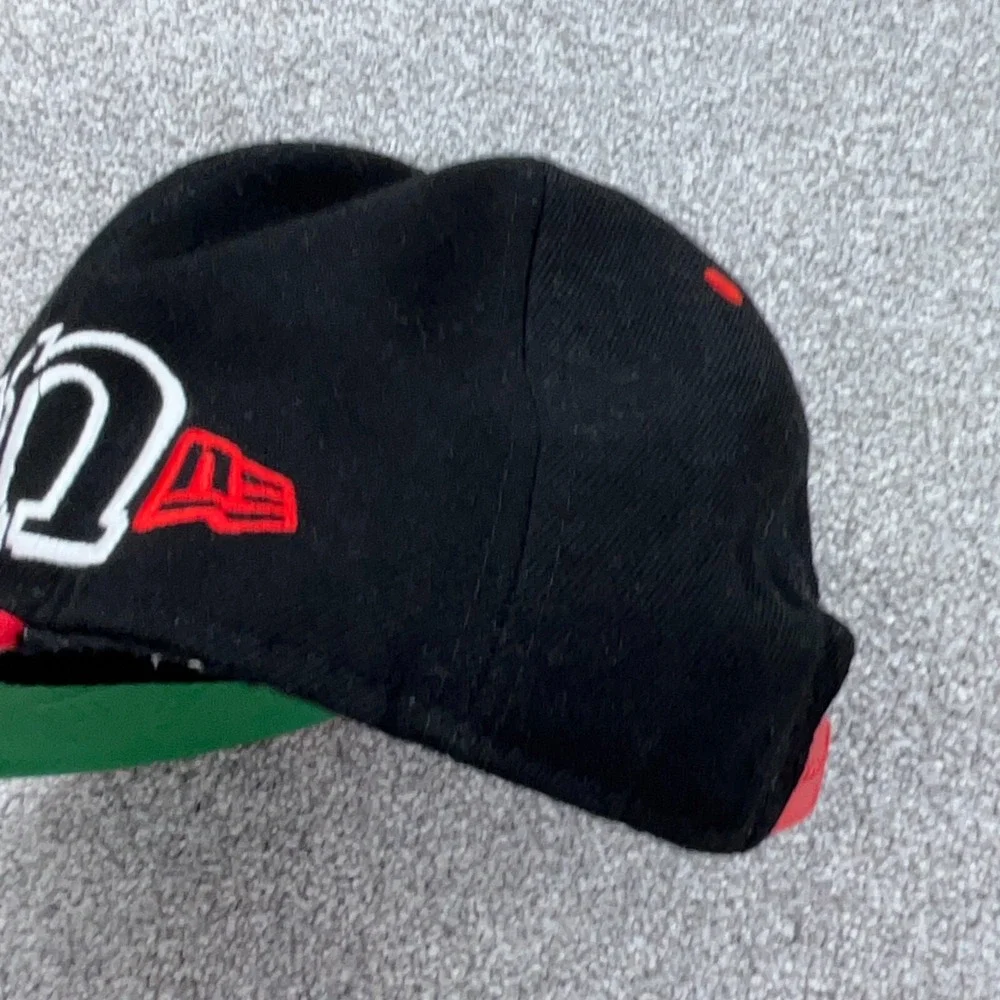 New Era includes hat